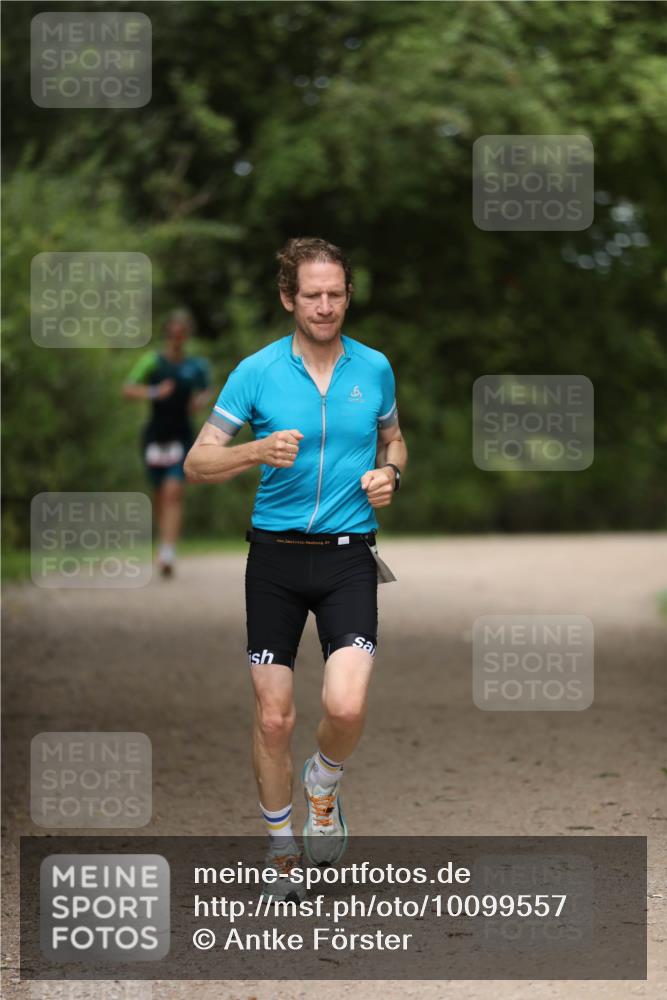 30.08.2026 - Elbe Triathlon Hamburg Antke Förster http://msf.ph/oto/10099557 30.08.2026 10:55:47 Laufen  meine-sportfotos.de