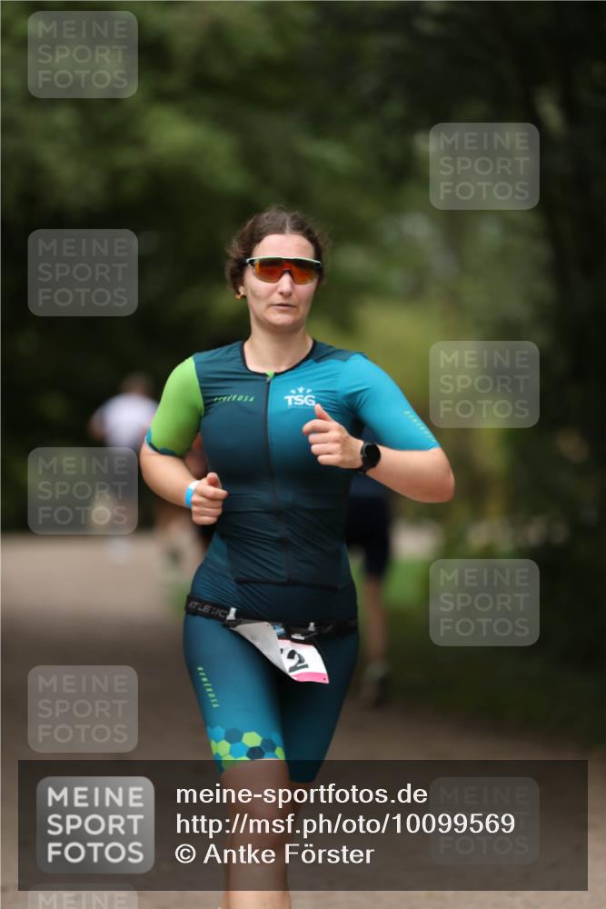 30.08.2026 - Elbe Triathlon Hamburg Antke Förster http://msf.ph/oto/10099569 30.08.2026 10:55:54 Laufen  meine-sportfotos.de