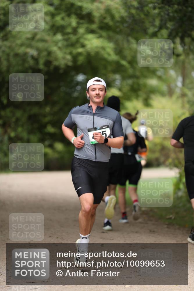 30.08.2026 - Elbe Triathlon Hamburg Antke Förster http://msf.ph/oto/10099653 30.08.2026 10:57:08 Laufen 5 meine-sportfotos.de