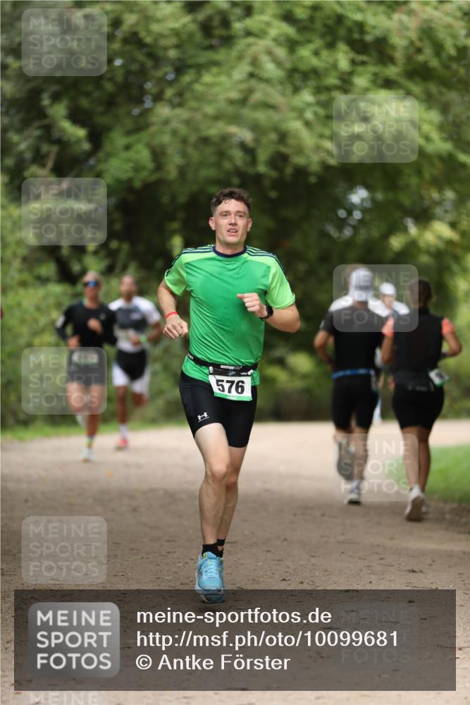 30.08.2026 - Elbe Triathlon Hamburg Antke Förster http://msf.ph/oto/10099681 30.08.2026 10:57:26 Laufen 1, 576 meine-sportfotos.de