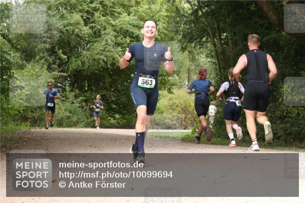 30.08.2026 - Elbe Triathlon Hamburg Antke Förster http://msf.ph/oto/10099694 30.08.2026 11:01:02 Laufen 716, 563, 83 meine-sportfotos.de