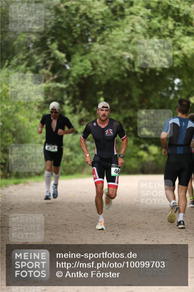 30.08.2026 - Elbe Triathlon Hamburg Antke Förster http://msf.ph/oto/10099703 30.08.2026 10:57:38 Laufen 634, 46 meine-sportfotos.de