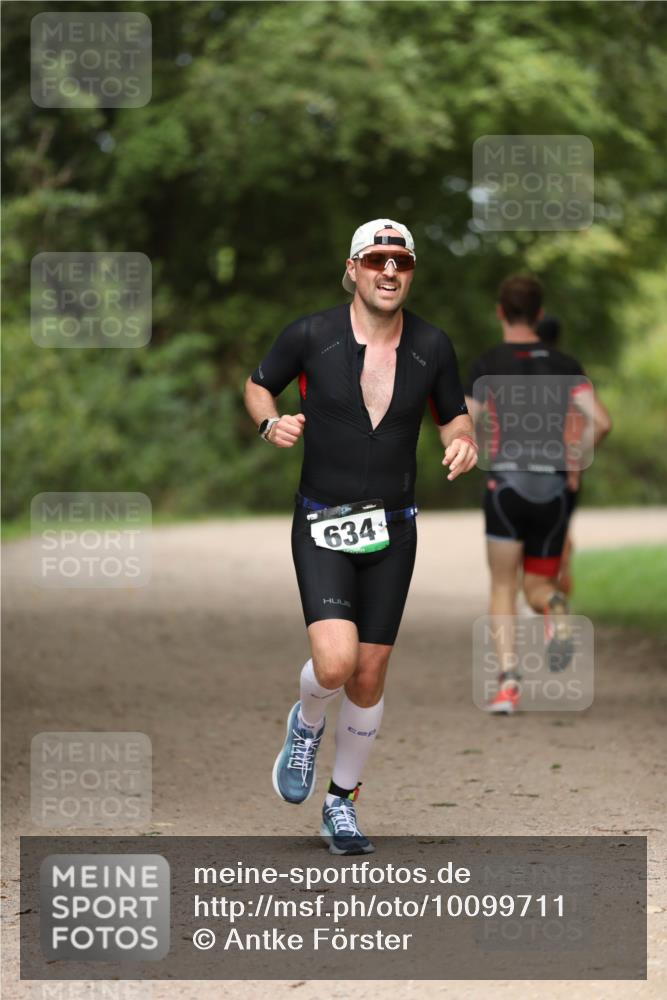 30.08.2026 - Elbe Triathlon Hamburg Antke Förster http://msf.ph/oto/10099711 30.08.2026 10:57:41 Laufen 634 meine-sportfotos.de