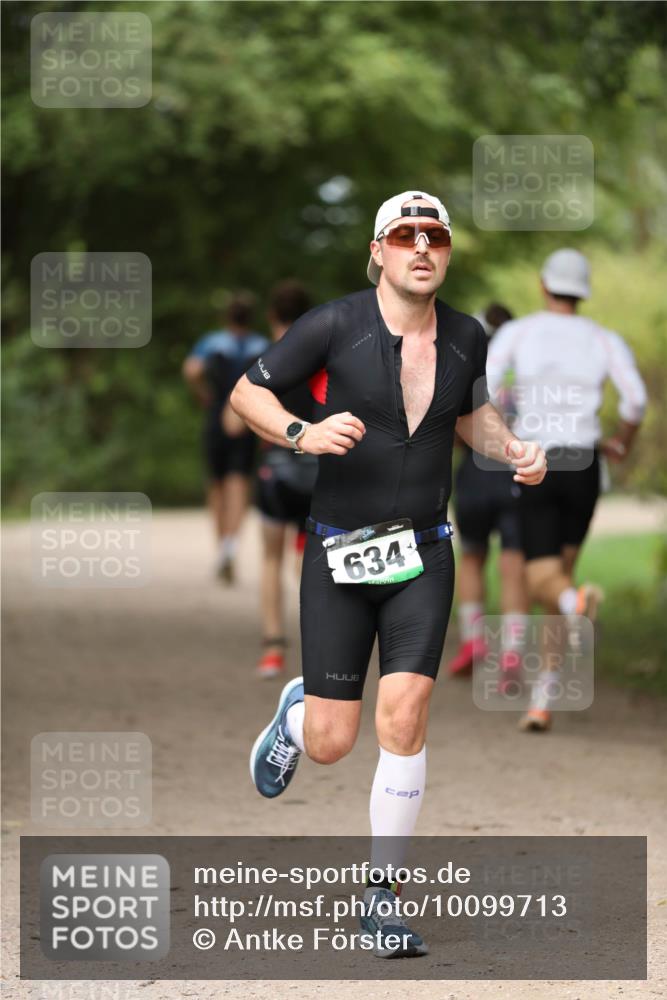 30.08.2026 - Elbe Triathlon Hamburg Antke Förster http://msf.ph/oto/10099713 30.08.2026 10:57:41 Laufen 634 meine-sportfotos.de