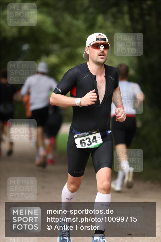 30.08.2026 - Elbe Triathlon Hamburg Antke Förster http://msf.ph/oto/10099715 30.08.2026 10:57:42 Laufen 634 meine-sportfotos.de