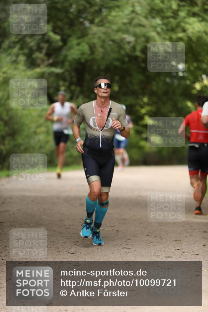 30.08.2026 - Elbe Triathlon Hamburg Antke Förster http://msf.ph/oto/10099721 30.08.2026 10:57:58 Laufen  meine-sportfotos.de