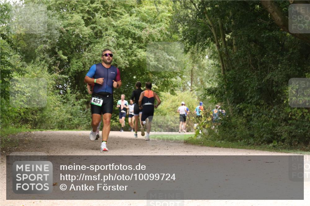 30.08.2026 - Elbe Triathlon Hamburg Antke Förster http://msf.ph/oto/10099724 30.08.2026 11:01:25 Laufen 483 meine-sportfotos.de