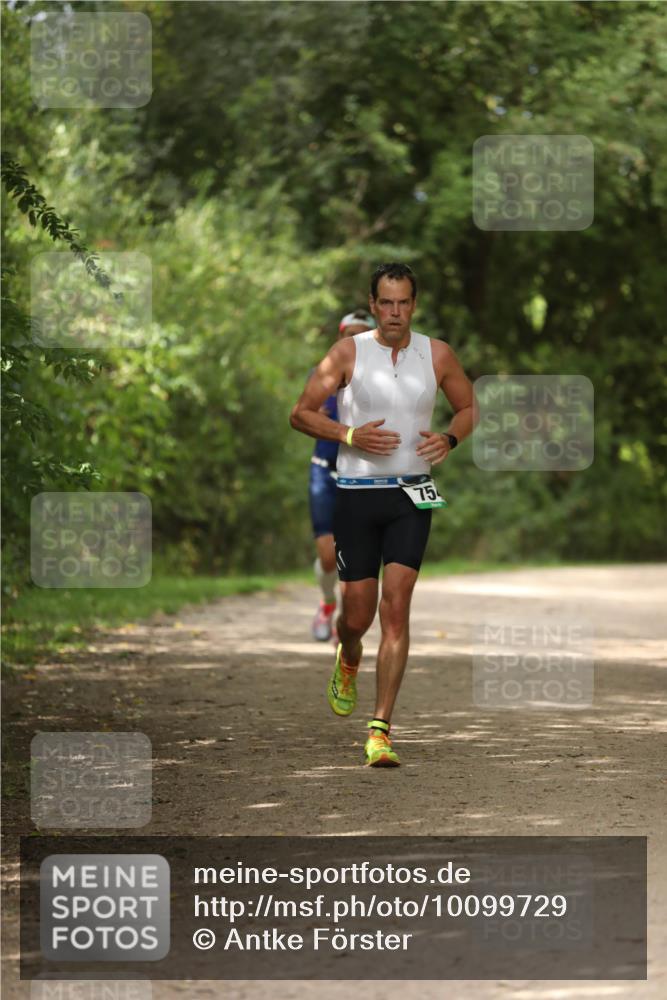 30.08.2026 - Elbe Triathlon Hamburg Antke Förster http://msf.ph/oto/10099729 30.08.2026 10:58:03 Laufen 75 meine-sportfotos.de