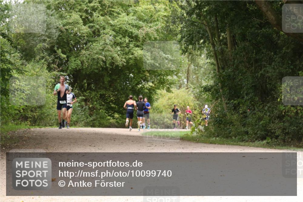30.08.2026 - Elbe Triathlon Hamburg Antke Förster http://msf.ph/oto/10099740 30.08.2026 11:01:29 Laufen 449 meine-sportfotos.de