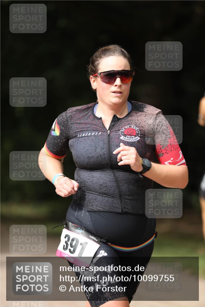 30.08.2026 - Elbe Triathlon Hamburg Antke Förster http://msf.ph/oto/10099755 30.08.2026 10:58:22 Laufen 391 meine-sportfotos.de