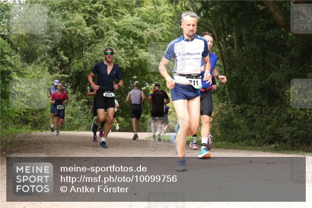 30.08.2026 - Elbe Triathlon Hamburg Antke Förster http://msf.ph/oto/10099756 30.08.2026 11:01:39 Laufen 874, 531, 1, 711 meine-sportfotos.de