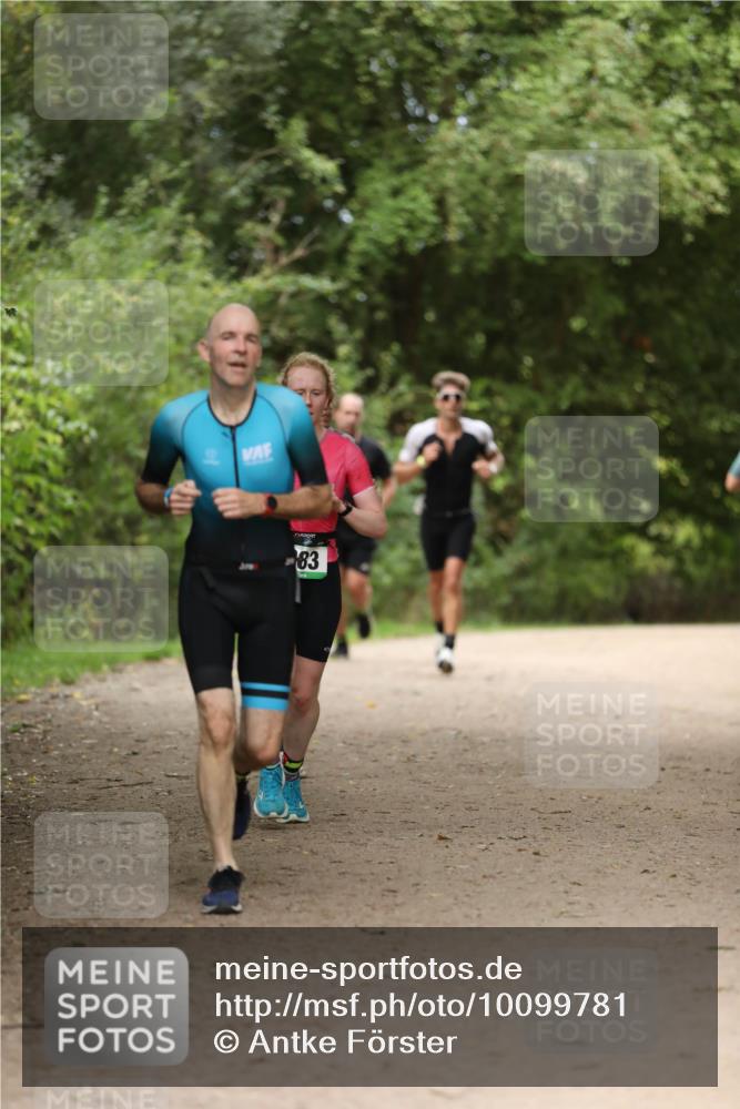 30.08.2026 - Elbe Triathlon Hamburg Antke Förster http://msf.ph/oto/10099781 30.08.2026 10:58:43 Laufen 83 meine-sportfotos.de