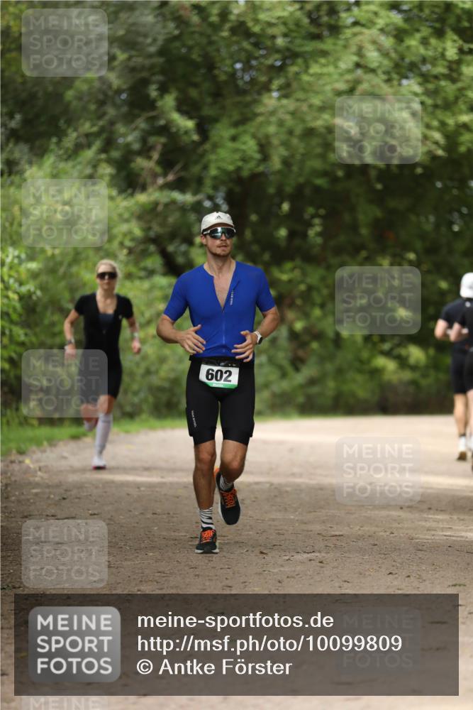 30.08.2026 - Elbe Triathlon Hamburg Antke Förster http://msf.ph/oto/10099809 30.08.2026 10:59:00 Laufen 602 meine-sportfotos.de