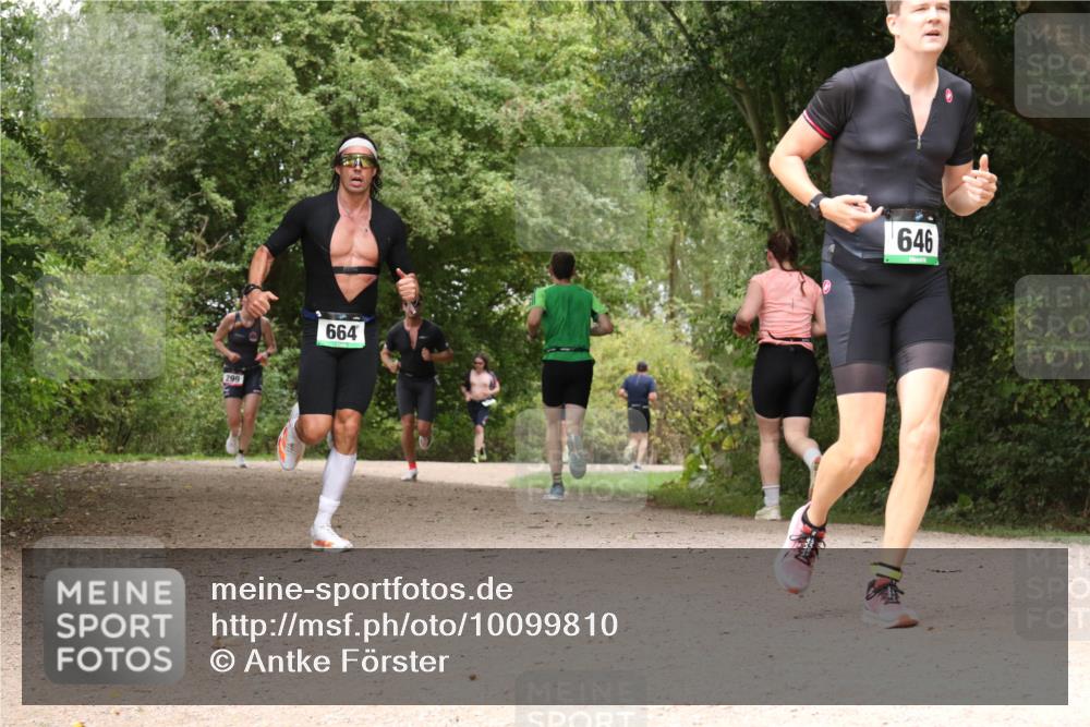 30.08.2026 - Elbe Triathlon Hamburg Antke Förster http://msf.ph/oto/10099810 30.08.2026 11:01:58 Laufen 299, 664, 646 meine-sportfotos.de
