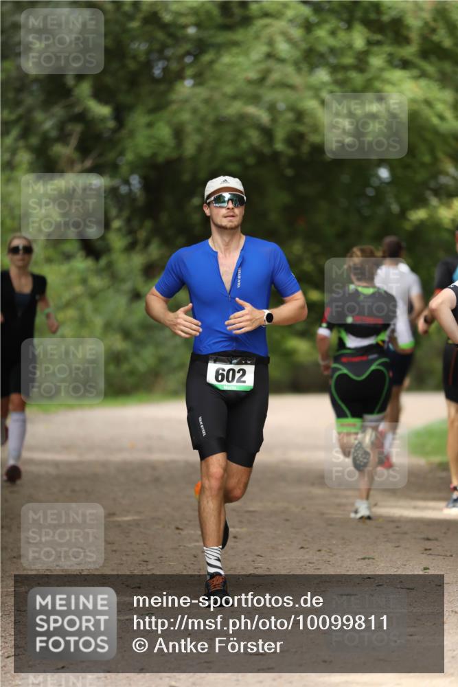 30.08.2026 - Elbe Triathlon Hamburg Antke Förster http://msf.ph/oto/10099811 30.08.2026 10:59:01 Laufen 602 meine-sportfotos.de