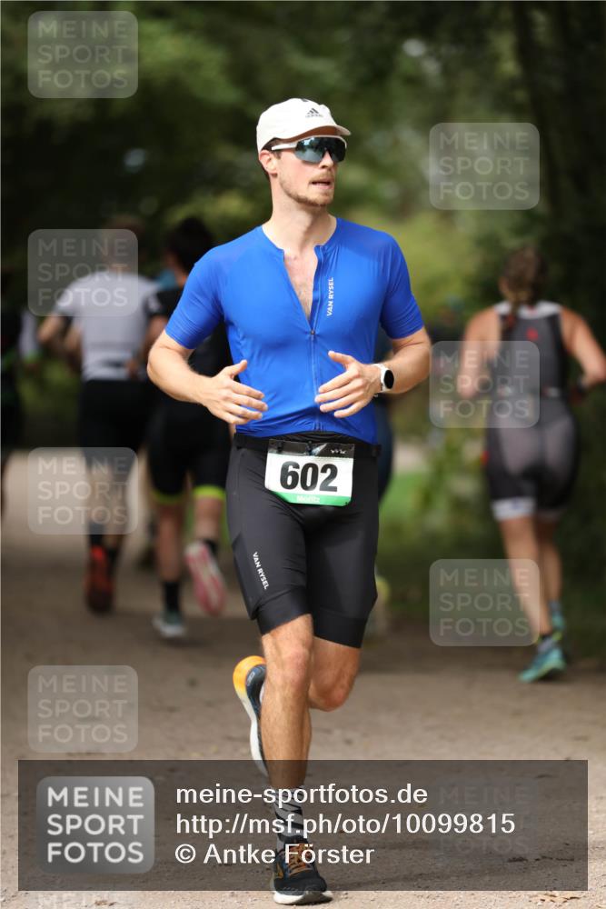 30.08.2026 - Elbe Triathlon Hamburg Antke Förster http://msf.ph/oto/10099815 30.08.2026 10:59:02 Laufen 602 meine-sportfotos.de