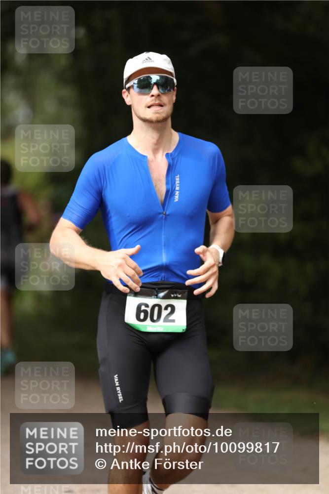 30.08.2026 - Elbe Triathlon Hamburg Antke Förster http://msf.ph/oto/10099817 30.08.2026 10:59:03 Laufen 602 meine-sportfotos.de