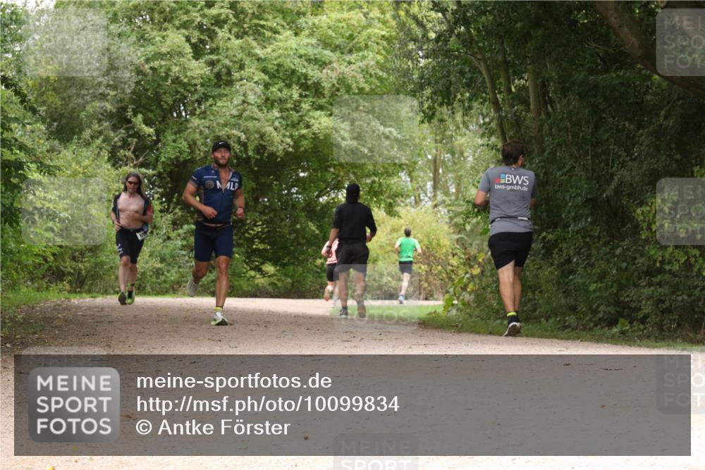 30.08.2026 - Elbe Triathlon Hamburg Antke Förster http://msf.ph/oto/10099834 30.08.2026 11:02:07 Laufen  meine-sportfotos.de