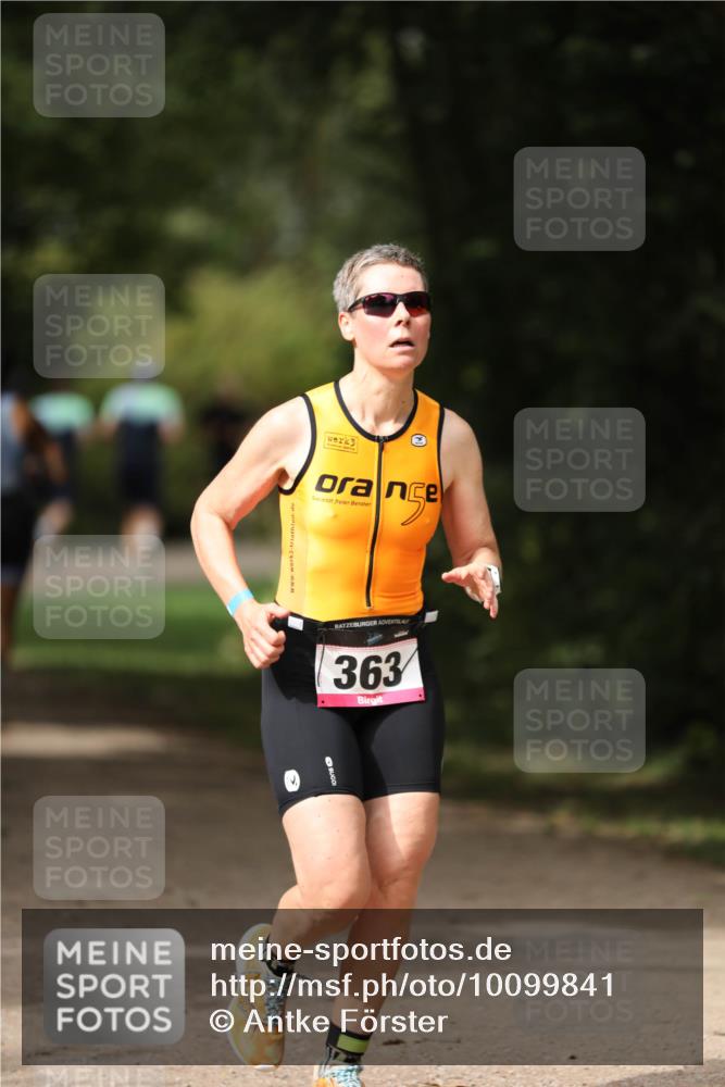 30.08.2026 - Elbe Triathlon Hamburg Antke Förster http://msf.ph/oto/10099841 30.08.2026 10:59:27 Laufen 3, 3, 363 meine-sportfotos.de