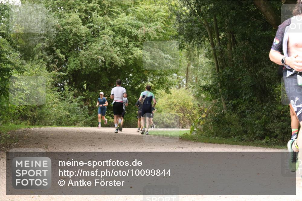 30.08.2026 - Elbe Triathlon Hamburg Antke Förster http://msf.ph/oto/10099844 30.08.2026 11:02:15 Laufen  meine-sportfotos.de