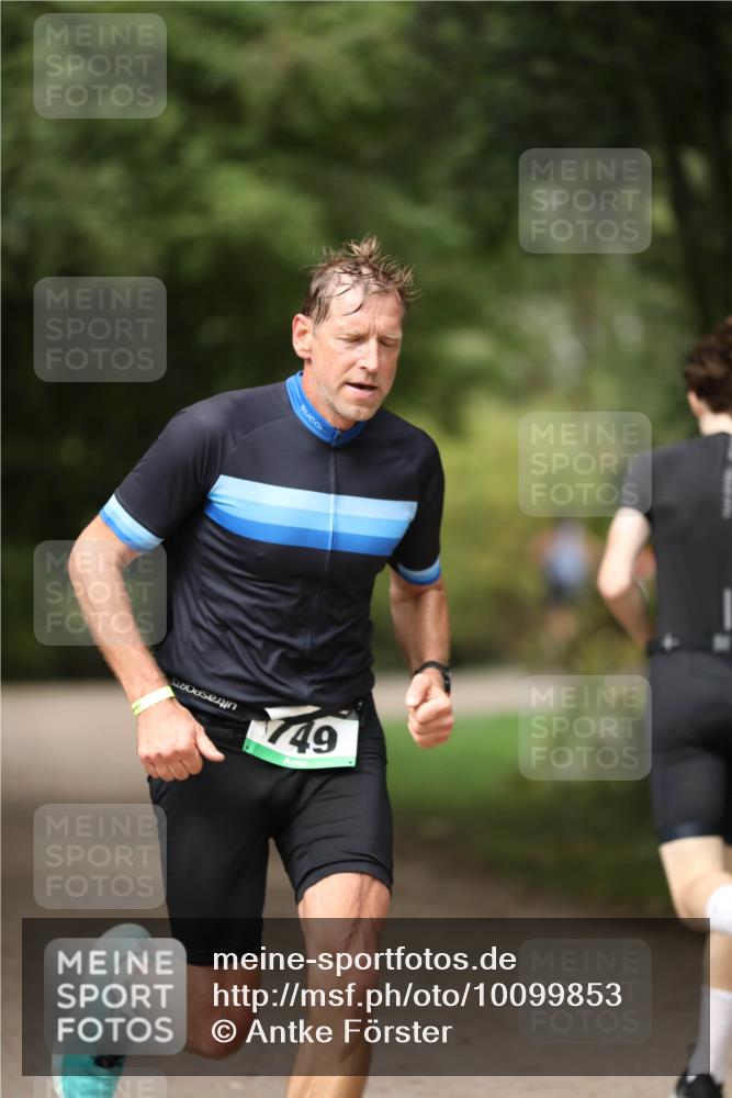 30.08.2026 - Elbe Triathlon Hamburg Antke Förster http://msf.ph/oto/10099853 30.08.2026 10:59:36 Laufen 749 meine-sportfotos.de
