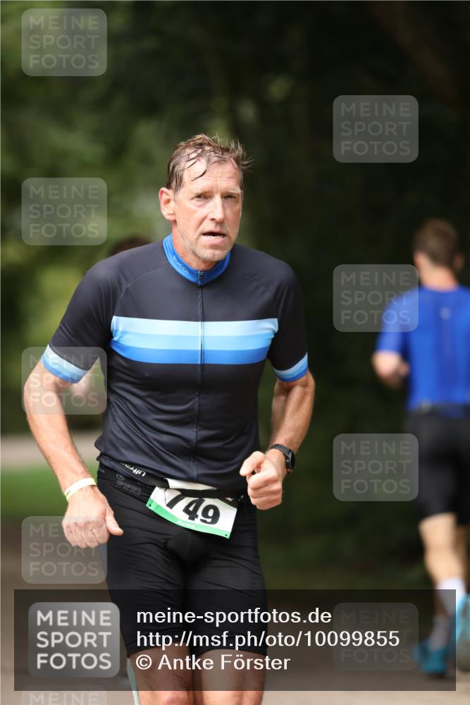 30.08.2026 - Elbe Triathlon Hamburg Antke Förster http://msf.ph/oto/10099855 30.08.2026 10:59:37 Laufen 49 meine-sportfotos.de