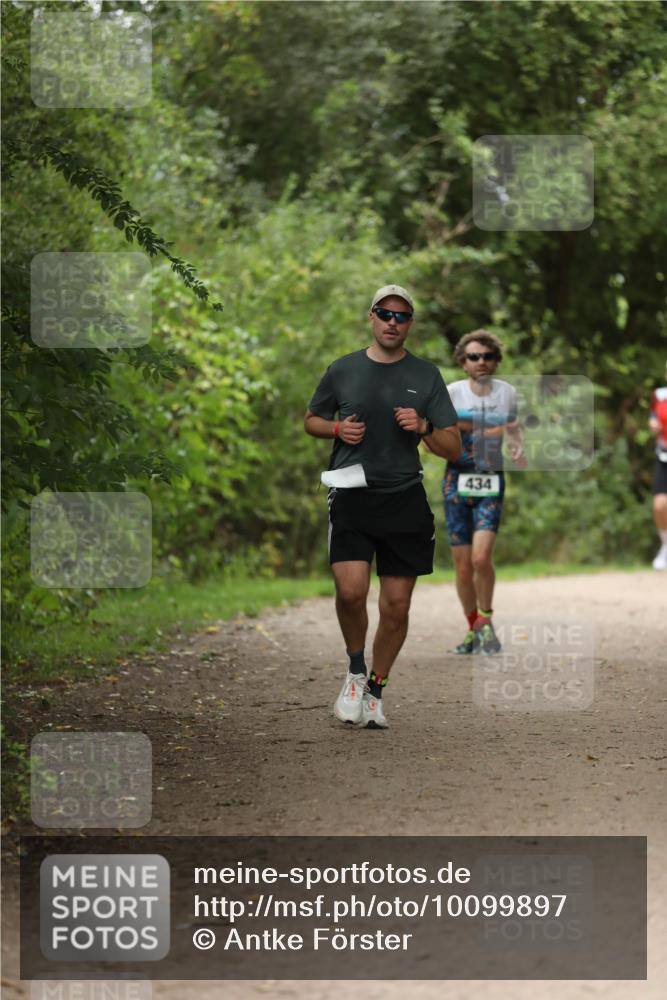 30.08.2026 - Elbe Triathlon Hamburg Antke Förster http://msf.ph/oto/10099897 30.08.2026 11:00:09 Laufen 434 meine-sportfotos.de