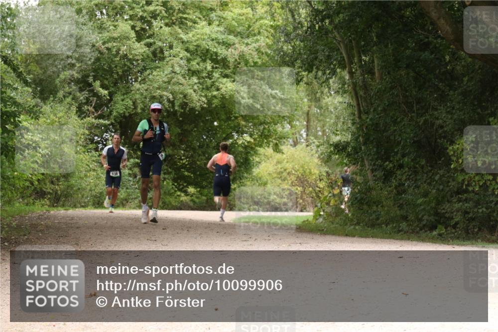 30.08.2026 - Elbe Triathlon Hamburg Antke Förster http://msf.ph/oto/10099906 30.08.2026 11:02:56 Laufen 656 meine-sportfotos.de