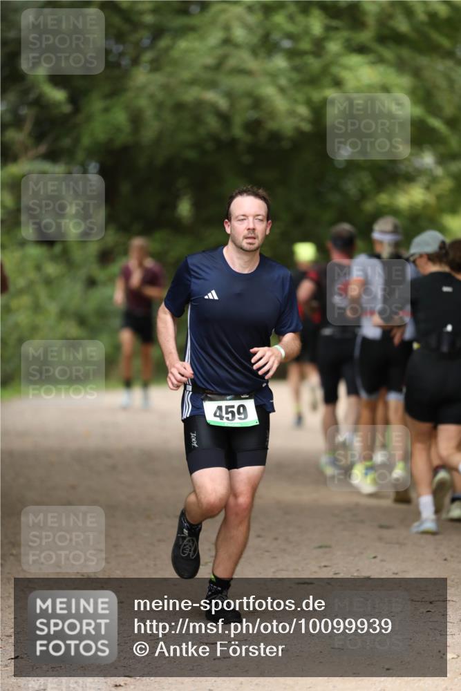30.08.2026 - Elbe Triathlon Hamburg Antke Förster http://msf.ph/oto/10099939 30.08.2026 11:00:36 Laufen 459 meine-sportfotos.de