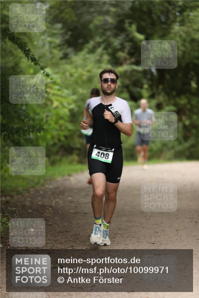 30.08.2026 - Elbe Triathlon Hamburg Antke Förster http://msf.ph/oto/10099971 30.08.2026 11:00:51 Laufen 408, 2 meine-sportfotos.de