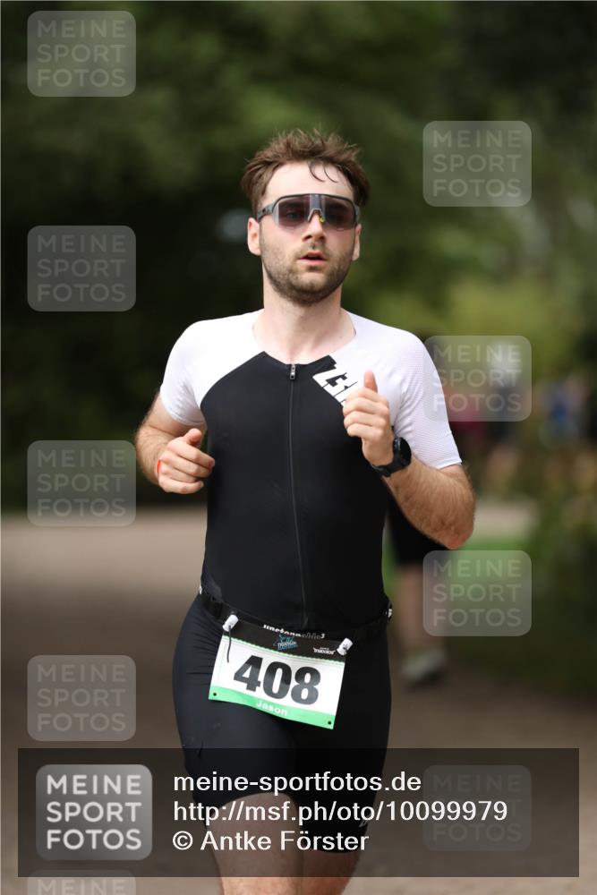 30.08.2026 - Elbe Triathlon Hamburg Antke Förster http://msf.ph/oto/10099979 30.08.2026 11:00:53 Laufen 408 meine-sportfotos.de