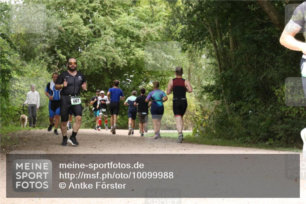 30.08.2026 - Elbe Triathlon Hamburg Antke Förster http://msf.ph/oto/10099988 30.08.2026 11:03:39 Laufen 662 meine-sportfotos.de