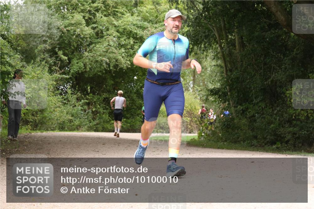 30.08.2026 - Elbe Triathlon Hamburg Antke Förster http://msf.ph/oto/10100010 30.08.2026 11:03:49 Laufen  meine-sportfotos.de