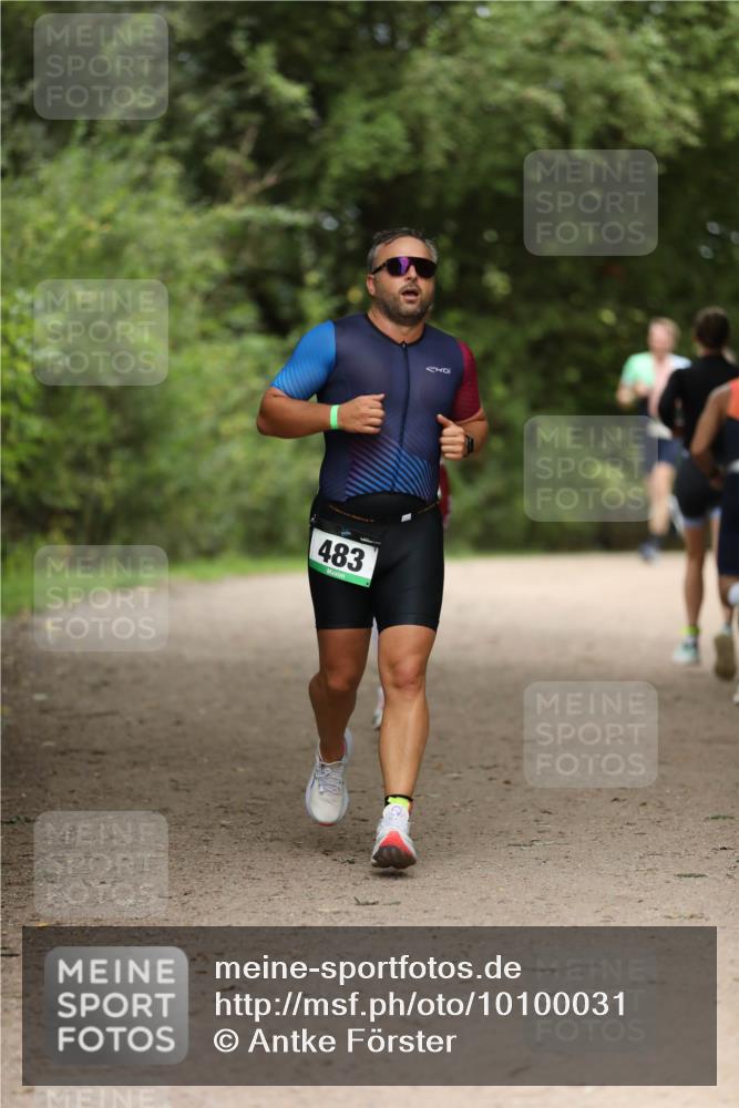 30.08.2026 - Elbe Triathlon Hamburg Antke Förster http://msf.ph/oto/10100031 30.08.2026 11:01:25 Laufen 483, 70 meine-sportfotos.de