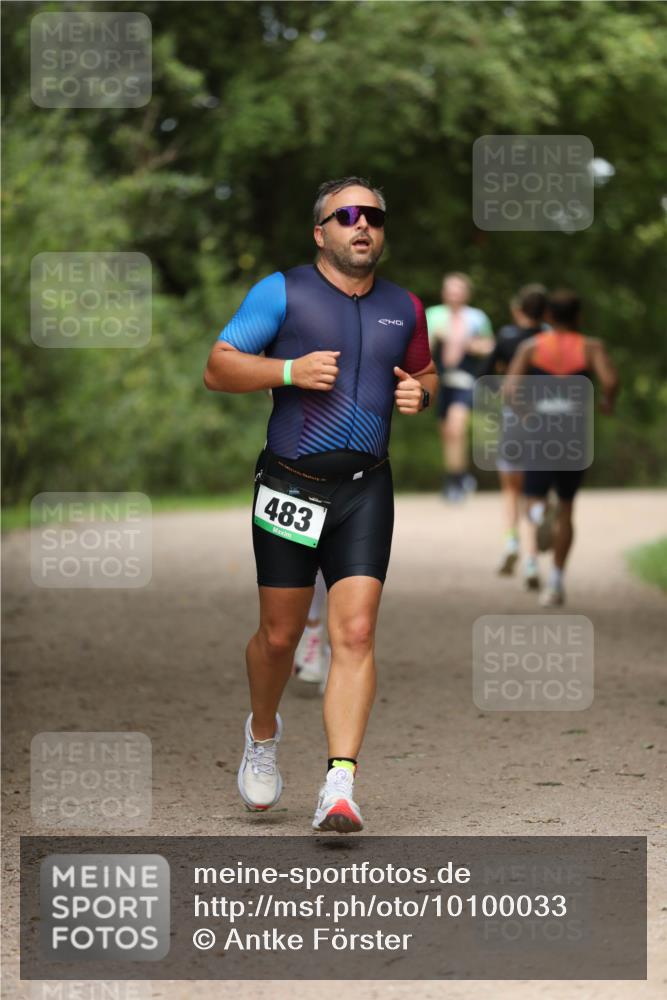 30.08.2026 - Elbe Triathlon Hamburg Antke Förster http://msf.ph/oto/10100033 30.08.2026 11:01:25 Laufen 483 meine-sportfotos.de