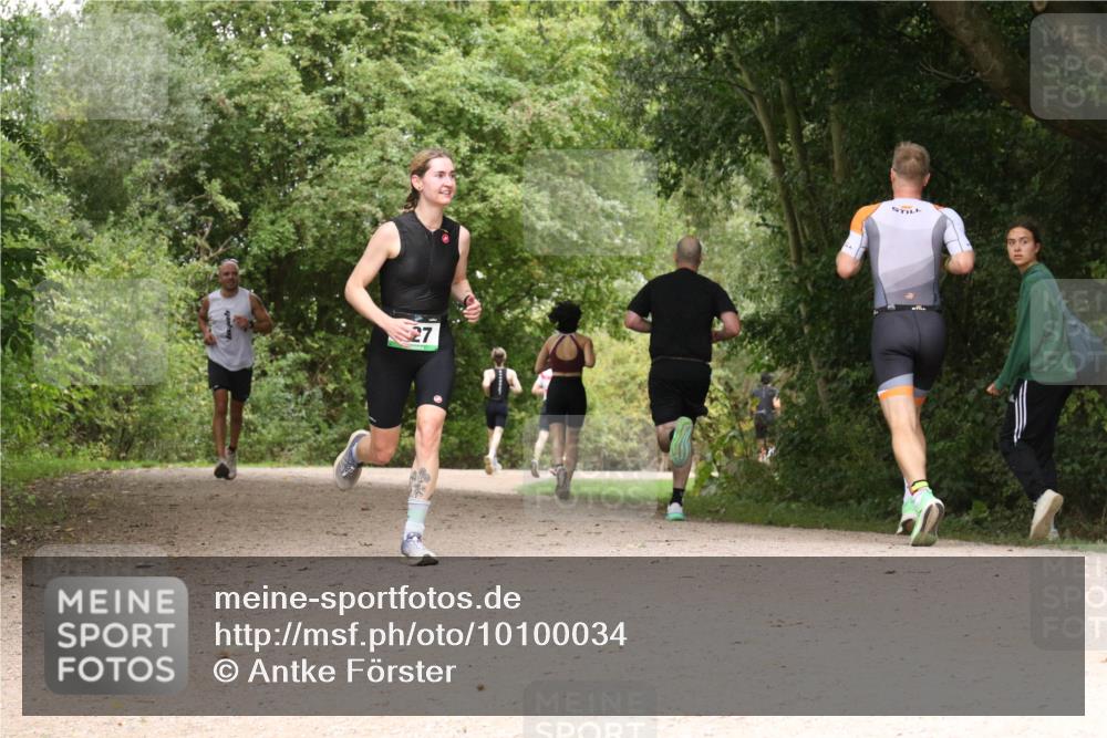 30.08.2026 - Elbe Triathlon Hamburg Antke Förster http://msf.ph/oto/10100034 30.08.2026 11:04:12 Laufen 27 meine-sportfotos.de