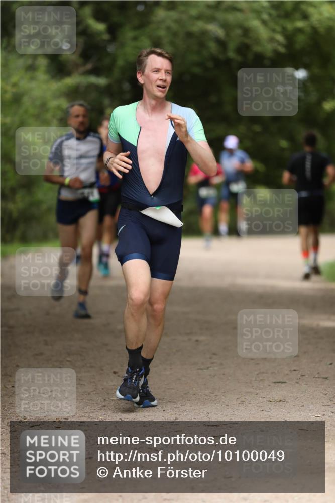 30.08.2026 - Elbe Triathlon Hamburg Antke Förster http://msf.ph/oto/10100049 30.08.2026 11:01:35 Laufen  meine-sportfotos.de