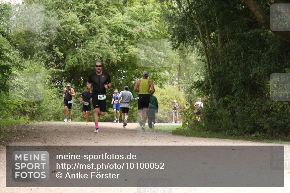 30.08.2026 - Elbe Triathlon Hamburg Antke Förster http://msf.ph/oto/10100052 30.08.2026 11:04:25 Laufen 757, 675 meine-sportfotos.de