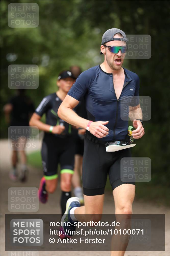 30.08.2026 - Elbe Triathlon Hamburg Antke Förster http://msf.ph/oto/10100071 30.08.2026 11:01:41 Laufen  meine-sportfotos.de