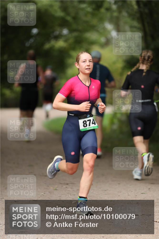 30.08.2026 - Elbe Triathlon Hamburg Antke Förster http://msf.ph/oto/10100079 30.08.2026 11:01:44 Laufen 874 meine-sportfotos.de