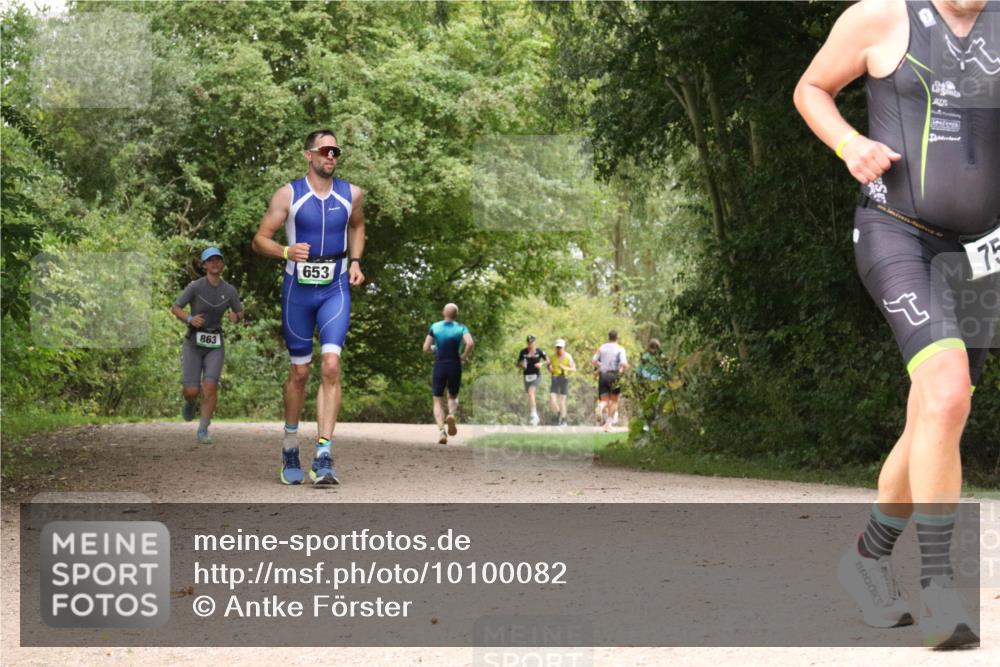 30.08.2026 - Elbe Triathlon Hamburg Antke Förster http://msf.ph/oto/10100082 30.08.2026 11:04:37 Laufen 863, 653, 75 meine-sportfotos.de