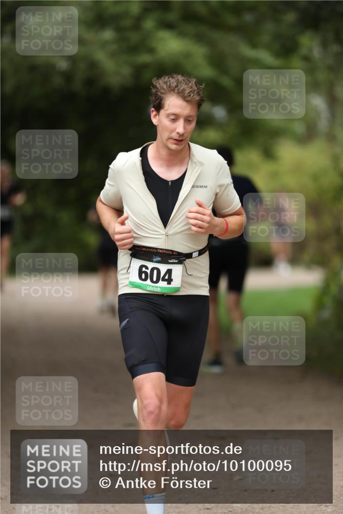 30.08.2026 - Elbe Triathlon Hamburg Antke Förster http://msf.ph/oto/10100095 30.08.2026 11:01:49 Laufen 604 meine-sportfotos.de