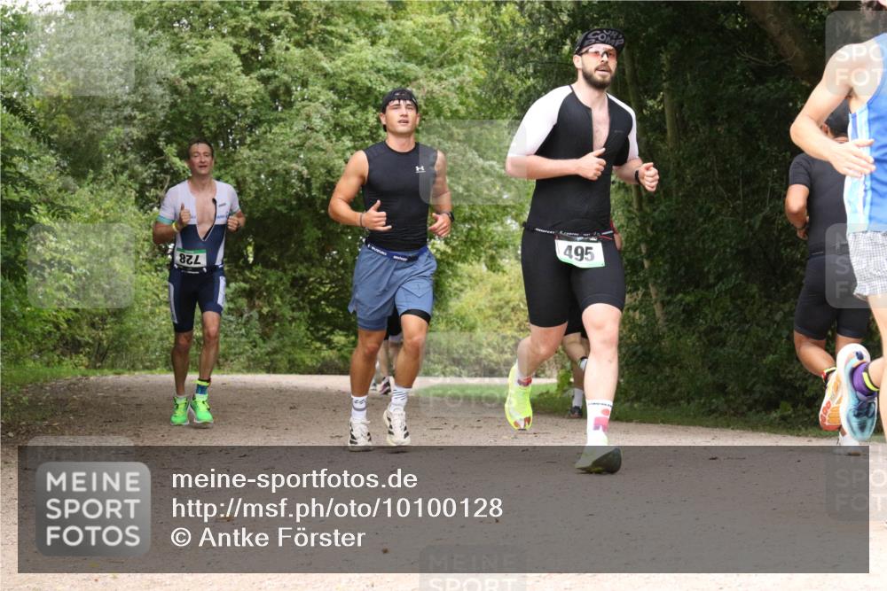 30.08.2026 - Elbe Triathlon Hamburg Antke Förster http://msf.ph/oto/10100128 30.08.2026 11:05:09 Laufen 728, 495 meine-sportfotos.de