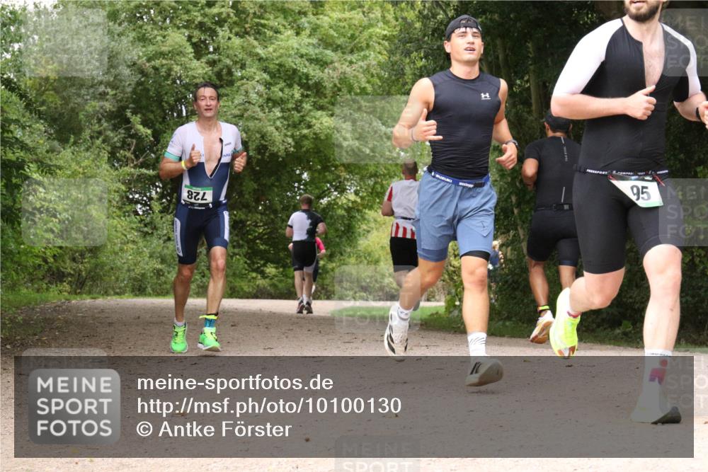 30.08.2026 - Elbe Triathlon Hamburg Antke Förster http://msf.ph/oto/10100130 30.08.2026 11:05:10 Laufen 872, 95 meine-sportfotos.de