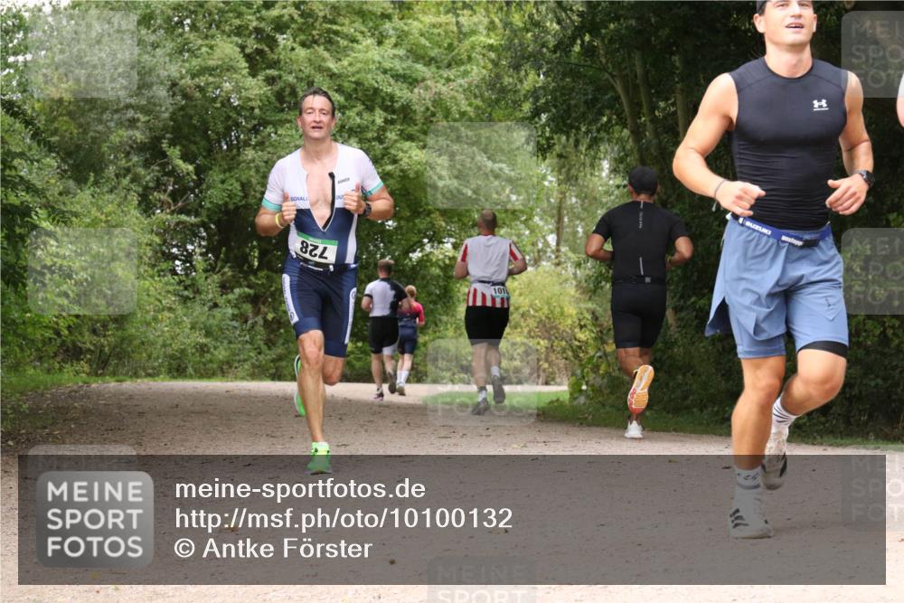 30.08.2026 - Elbe Triathlon Hamburg Antke Förster http://msf.ph/oto/10100132 30.08.2026 11:05:10 Laufen 87, 101 meine-sportfotos.de