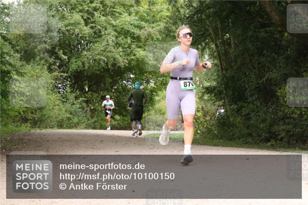 30.08.2026 - Elbe Triathlon Hamburg Antke Förster http://msf.ph/oto/10100150 30.08.2026 11:05:49 Laufen 878 meine-sportfotos.de