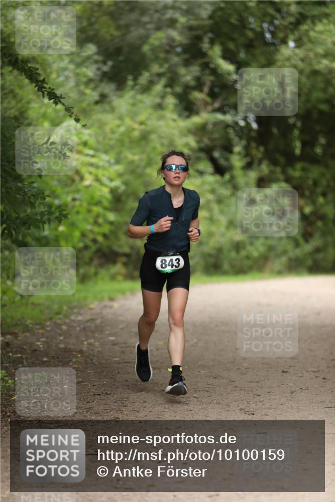 30.08.2026 - Elbe Triathlon Hamburg Antke Förster http://msf.ph/oto/10100159 30.08.2026 11:02:28 Laufen 843 meine-sportfotos.de