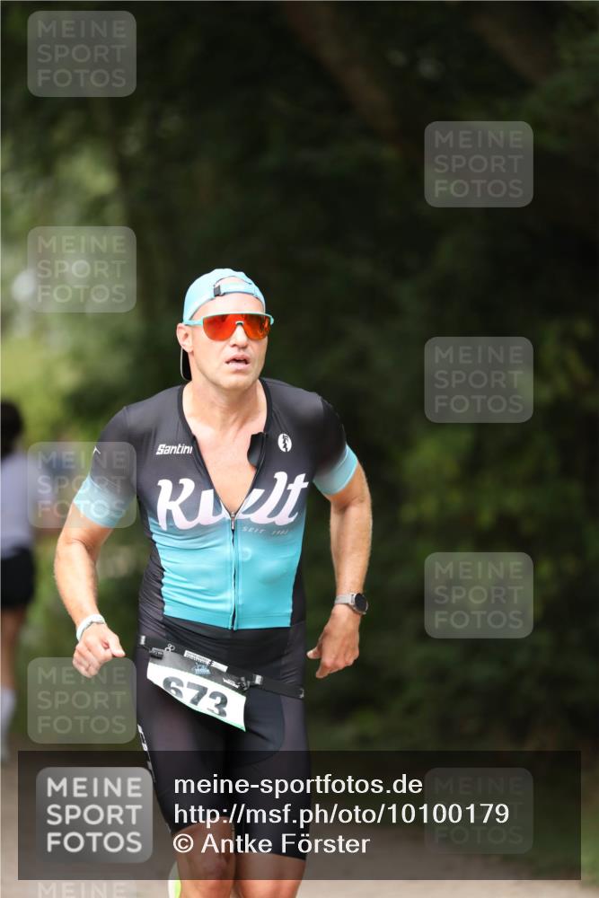 30.08.2026 - Elbe Triathlon Hamburg Antke Förster http://msf.ph/oto/10100179 30.08.2026 11:02:41 Laufen 1985, 673 meine-sportfotos.de