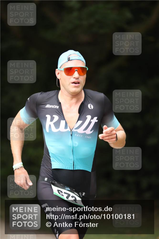 30.08.2026 - Elbe Triathlon Hamburg Antke Förster http://msf.ph/oto/10100181 30.08.2026 11:02:41 Laufen 1983, 673 meine-sportfotos.de