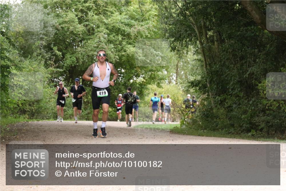 30.08.2026 - Elbe Triathlon Hamburg Antke Förster http://msf.ph/oto/10100182 30.08.2026 11:06:17 Laufen 419 meine-sportfotos.de